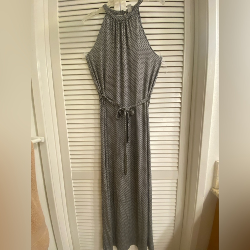 Old Navy Gray Patterned Maxi Dress